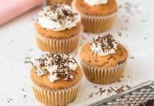 Vuoi una merenda furba in 10 minuti, devi solo avere della panna Muffin soffici alla panna: la versione furba per rendere la merenda irresistibile ricettasprint.it