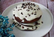 Pancake alla stracciatella: se vuoi goderti una grande colazione da sogno, li devi fare subito