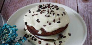 Pancake alla stracciatella: se vuoi goderti una grande colazione da sogno, li devi fare subito