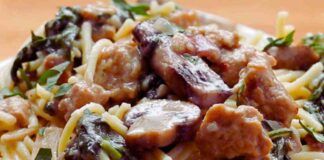 Ricetta con salsiccia, funghi e spinarci - RicettaSprint