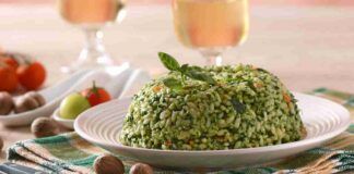 Servi lo sformato di riso e spinaci, il pranzo sarà stellato, ma senza dover spendere troppo