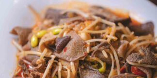 Ho trovato nel ricettario della nonna, questi Spaghetti alla trippa: li ho fatti e si sono fatti pure la scarpetta
