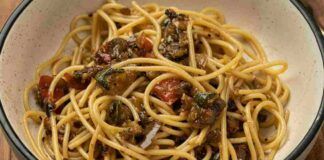 Fatti un bel sughetto all'ortolana e buttaci gli spaghetti, ti fai un pranzetto che ci vuole il bis