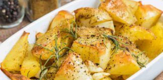 Ti svelo la ricetta delle patate speziate al forno, croccanti fuori e morbide dentro