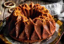 Ho preparato una torta con un’arancia, del cacao e un vasetto di yogurt, era così buona che ne ho fatta subito un’altra Ho preparato una torta con un'arancia, del cacao e un vasetto di yogurt, era così buona che ne ho fatta subito un'altra