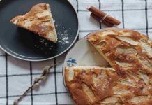 Torta alta di mele: ricetta intramontabile con un tocco in più che la rende speciale e leggerissima