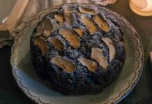 Basta con la solita torta di mele, metto il cioccolato fondente e cambia tutto diventa irresistibile