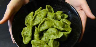 I Ravioli di spinaci un piatto originale che crea il matrimonio perfetto tra gusto e semplicità e ti bastano pochi minuti