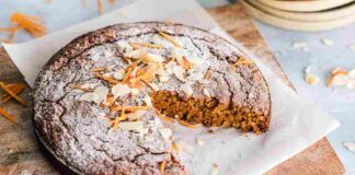 Nella torta di carote, ci metto le mandorle, il cioccolato fondente e il succo di questo agrume, neanche le briciole restano
