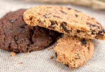 Se cerchi uno spuntino sano e irresistibile, prepara questi biscotti proteici: li faccio in 2 gusti diversi e ne puoi mangiare quanti ne vuoi Se cerchi uno spuntino sano e irresistibile, prepara questi biscotti proteici: li faccio in 2 gusti diversi e ne puoi mangiare quanti ne vuoi