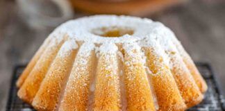 Io faccio il ciambellone di nonna Pina, da quando lo preparo per merenda è diventato un motivo di lite, non basta mai!