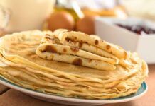 Colazione proteica con le crepes, queste hanno meno di 50 kcal a porzione e le fai senza uova