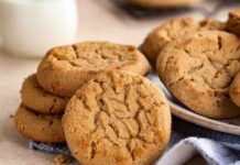 Ho realizzato i biscotti al burro d’arachide con soli 3 ingredienti, se li provi ne vorrai sempre di più, creano dipendenza Ho realizzato i biscotti al burro d'arachide con soli 3 ingredienti, se li provi ne vorrai sempre di più, creano dipendenza