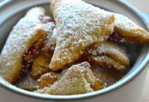 Nel ricettario della nonna ho trovato la ricetta di questi biscotti ripieni di marmellata, quando li proverai li mangerai tutti