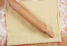 Torta di sfoglia sembra un millefoglie, ma non lo è se la litigano tutti ogni volta