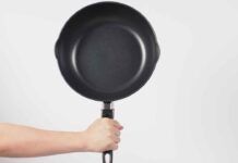 Non rovinare la tua padella antiaderente, se commetti questo errore dovrai buttarla via