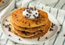 Faccio dei pancake che durano anche una settimana, ti occorre un solo ingrediente 150 kcal Faccio dei pancake che durano anche una settimana, ti occorre un solo ingrediente 150 kcal