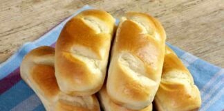 Da quando faccio la ricetta dei panini al latte come il fornaio sotto casa, non faccio altro che sfornare pane in casa mia