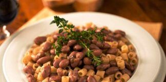 Ho reso una semplice pasta e fagioli un capolavoro di sapori, è bastata un pò di fantasia ed è davvero piaciuta a tutti
