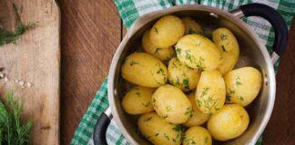 Patate bollite in 15 minuti - RicettaSprint