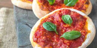 Pizzette del panificio rosse - RicettaSprint