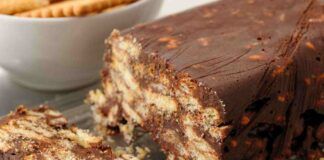 Ti faccio fare un plumcake senza forno occorrono solo dei biscotti vecchi, farai un figurone con gli ospiti
