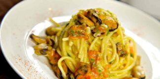 Oramai la pasta con le cozze la faccio solo così, quando ho gente a cena è il mio must