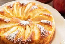 Ti servirà solo una bottiglia e servi una torta di mele leggerissima e buonissima, non sporchi nulla, geniale davvero Ricettasprint