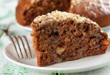 Il mio buongiorno a mio marito oltre al caffè, tutte le mattine prevede una fetta di questa torta, ottengo tutto quello che voglio! Il mio buongiorno a mio marito oltre al caffè tutte le mattine prevede una fetta di questa torta, ottengo tutto quello che voglio!