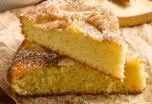 Mi sono ritrovata con delle mele troppo mature e lo yogurt in scadenza, ci ho fatto una torta per merenda e non ho buttato niente
