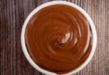 Preparo spesso questa crema pasticcera, basta aggiungerla a un altro ingrediente e ogni volta faccio un dessert diverso