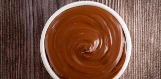 Preparo spesso questa crema pasticcera, basta aggiungerla a un altro ingrediente e ogni volta faccio un dessert diverso