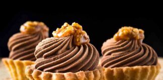 Mia nonna mi ha insegnato a riciclare tutto, anche la frutta secca, ecco cosa ho combinato con un po' di noci biscotti e del cioccolato
