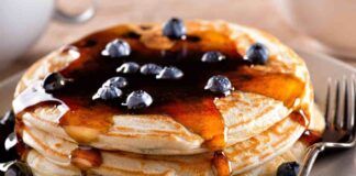 Buoni leggeri e come sempre velocissimi: i pancake senza uova, sono l'alternativa perfetta che riesce a mettere tutti d'accordo!