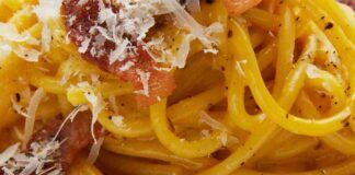 piatto di spaghetti alla carbonara