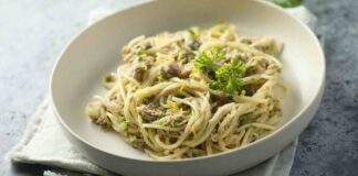 Quando faccio gli spaghetti con il tonno, li faccio in bianco con una chicca che li rende unici, fanno tutti doppietta!