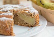 Da quando aggiungo il cioccolato bianco alla torta di pere non mi chiedono altro, è super golosa si divora in un meno di un minuto