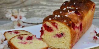 Bastano pochi lamponi surgelati per preparare un dolce anzi un capolavoro provalo a colazione