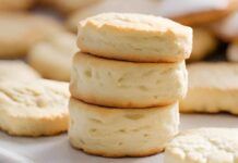 Questi biscotti sono la merenda perfetta, hanno meno di 50 kcal e 0 sensi di colpa Biscotti morbidi allo yogurt - RicettaSprint