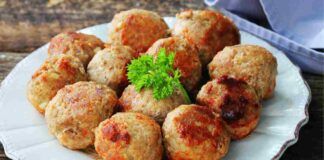 Con 5 euro faccio le polpette della nonna fritte e hanno un ripieno irresistibile, non bastano mai a tavola