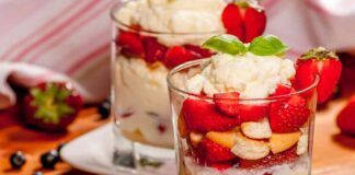 Con delle fragole e mascarpone ti faccio preparare un dessert irresistibile in soli 10 minuti, perfetto per Pasqua