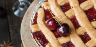 Crostata con la marmellata di ciliegie - RicettaSprint