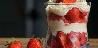 Dolce al bicchiere con le fragole - RicettaSprint