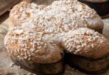 Finalmente ho fatto la colomba ripiena di cioccolato, era così buona che l’hanno divorata, neanche il tempo di tagliarla a fette