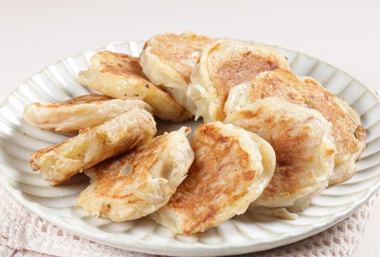 Frittelle al cocco per colazione - RicettaSprint