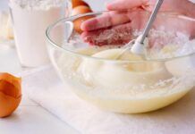 Senza bilancia e bicchiere riesci a preparare questa torta in soli 10 minuti, da gustare in qualsiasi momento della giornata