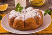 Con due limone un po' mature fai una torta buona da leccarsi i baffi, con meno di 150 kcal a porzione - RicettaSprint