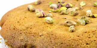 Ho provato la torta morbida al pistacchio, mio marito l'ha divorata in 10 minuti - RicettaSprint