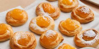 Con un paio di arance faccio la colazione per tutti, vanno a ruba i miei dolcetti