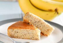 Solo 10 minuti, 1 vasetto di yogurt e 2 banane: prepari una torta pazzesca che ti puoi mangiare a tutte le ore!